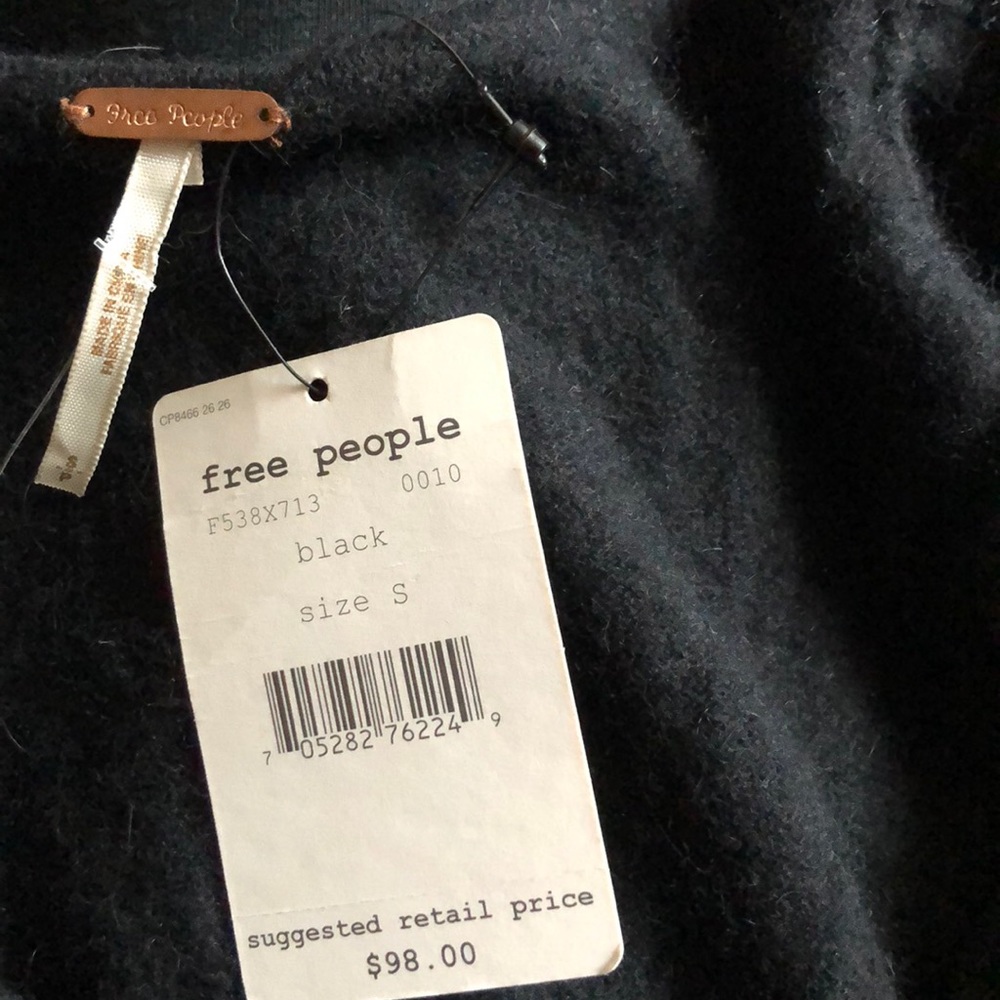 New Free People Black short sleeve sweater top - Picture 3 of 3